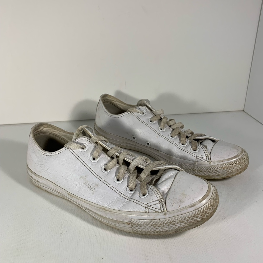 Men’s White Low Top Converse